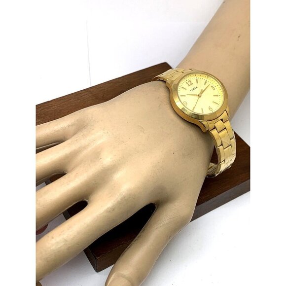 Timex Women's Watch TW2V36000 Quartz Gold Tone Stainless Steel 32mm - Picture 4 of 13